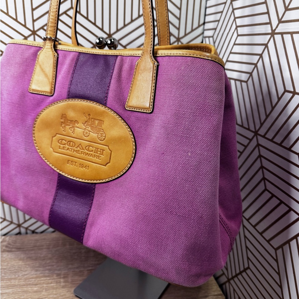 Coach Hamptons Archive 10th Anniversary Pink Canvas Tote - Picture 8 of 13